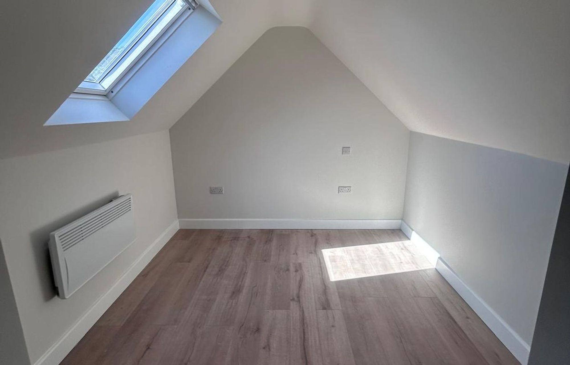 Room Fountain Road in Greater London