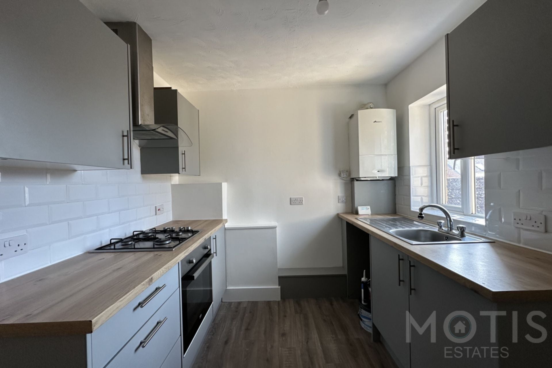 Flat Cheriton Road in Folkestone and Hythe District
