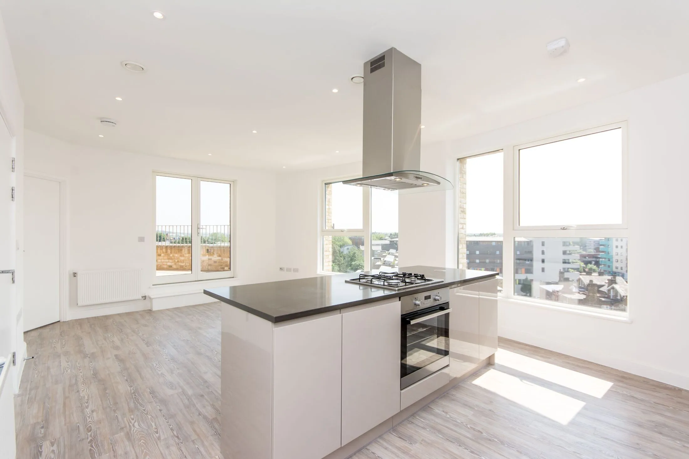 Flat Wood Road in Greater London
