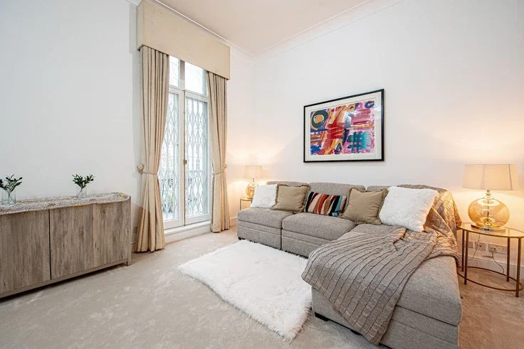 Flat Westbourne Terrace in City of Westminster