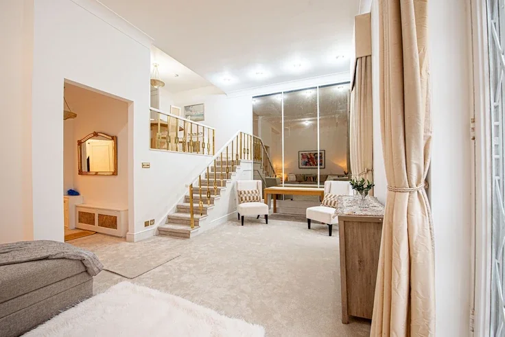 Flat Westbourne Terrace in City of Westminster