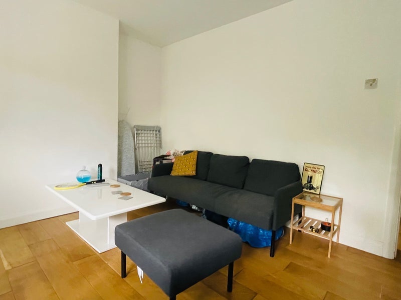 Room Trouville Road in Greater London