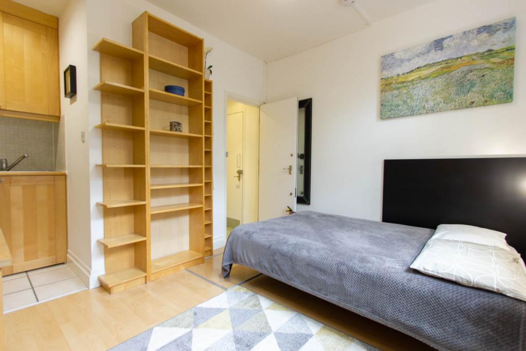 Flat Claverton Street in City of Westminster