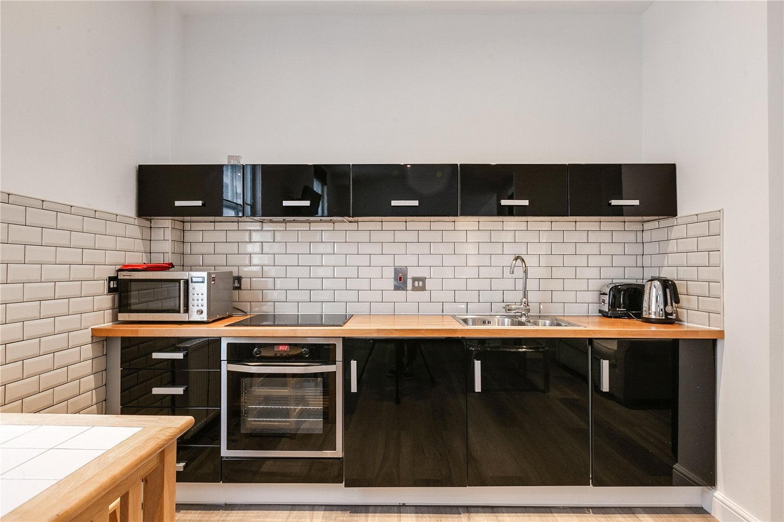 Flat Twyford Place in Greater London