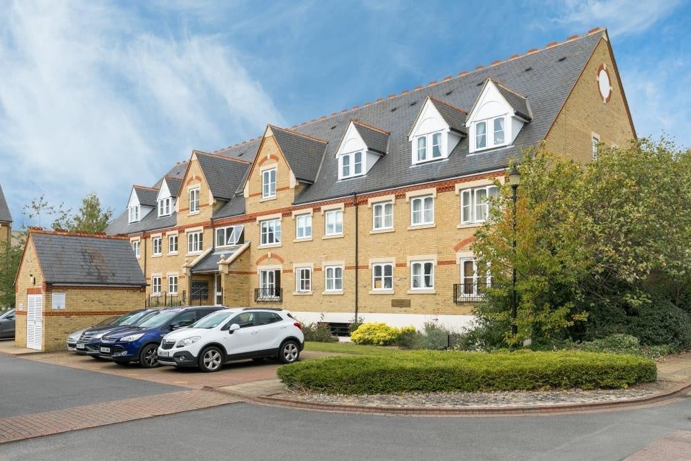 Flat Reeds Crescent in Watford