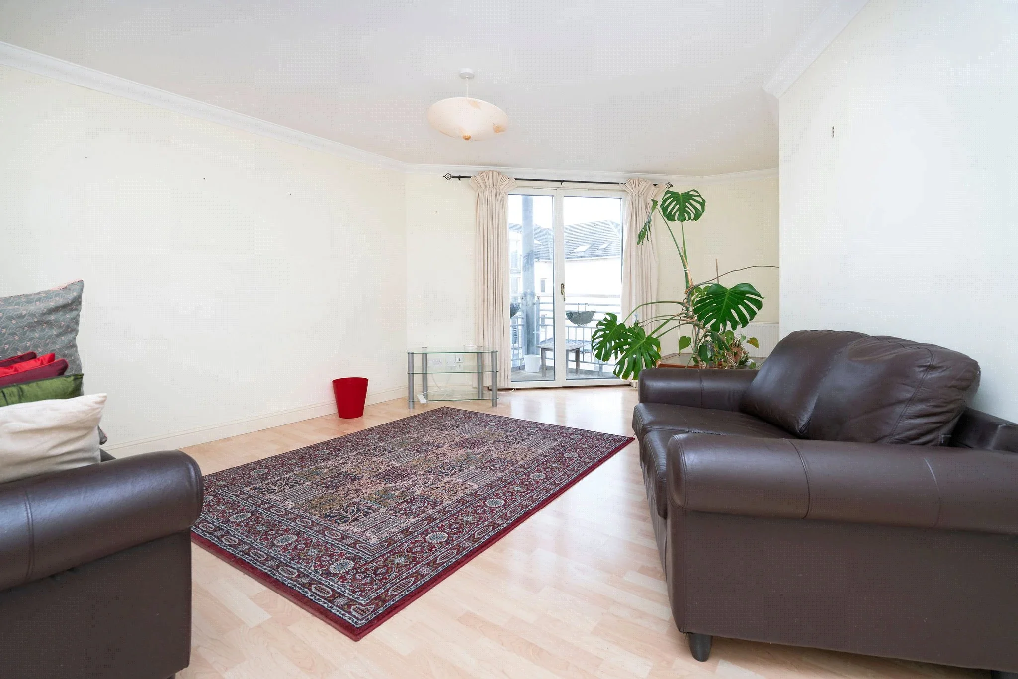 Flat Crewe Road North in City of Edinburgh