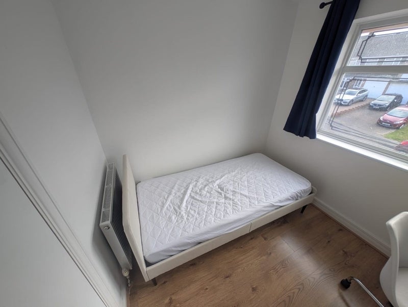 Room Greenshaw in Brentwood