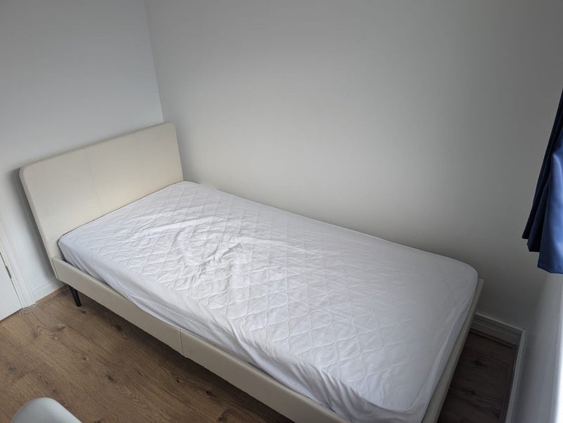 Room Greenshaw in Brentwood