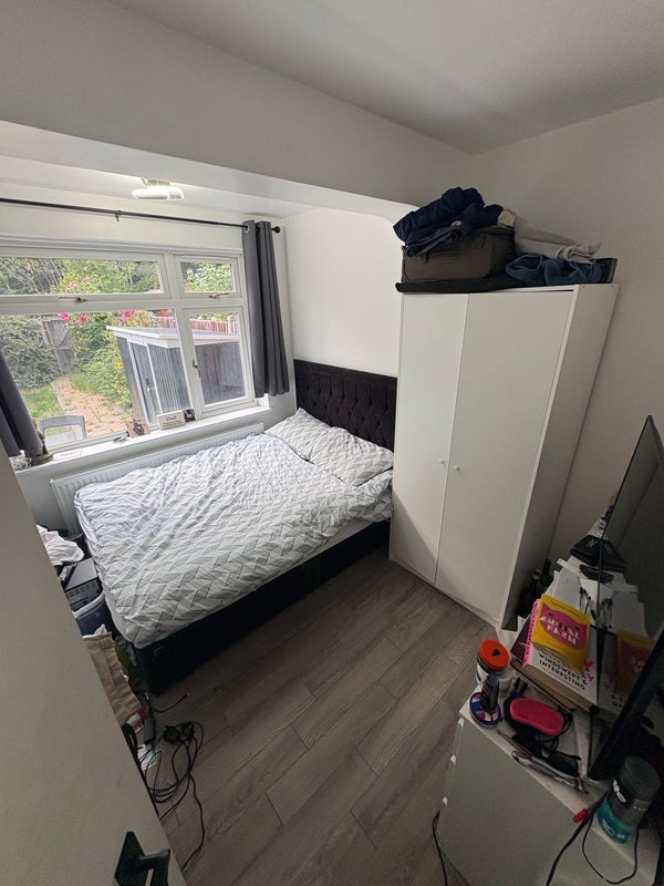 Room Greenshaw in Brentwood