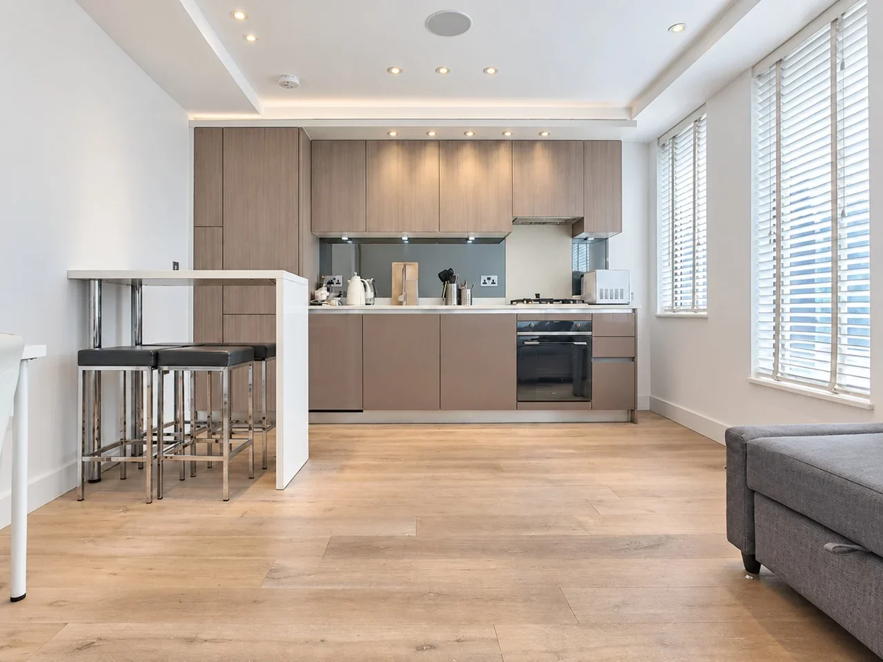 Flat Pentonville Road in Greater London