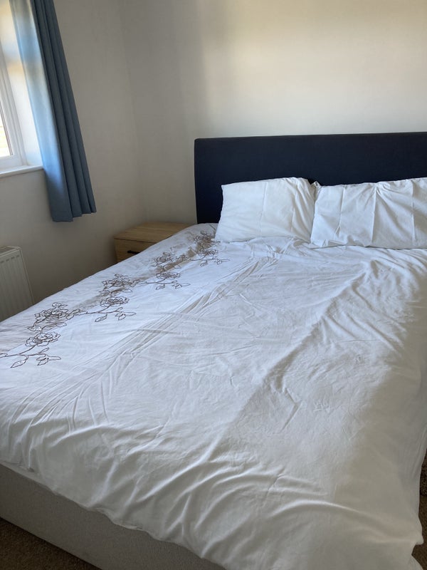 Room Greenfield Crescent in Nailsea