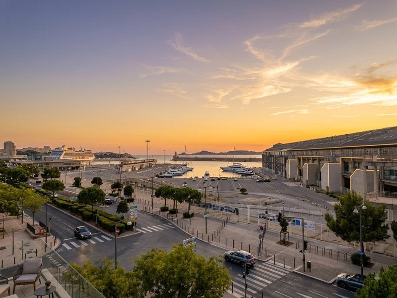 Flat Quai du Maroc in Marseille