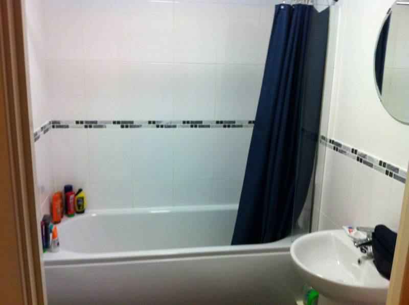 Room Sweetman Place in Bristol
