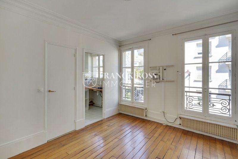Flat Rue de Sablonville in Neuilly-sur-Seine