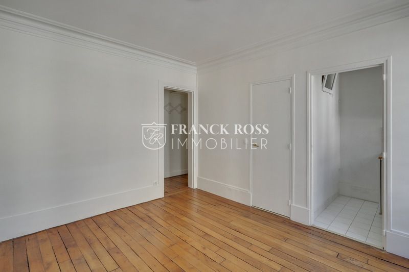 Flat Rue de Sablonville in Neuilly-sur-Seine