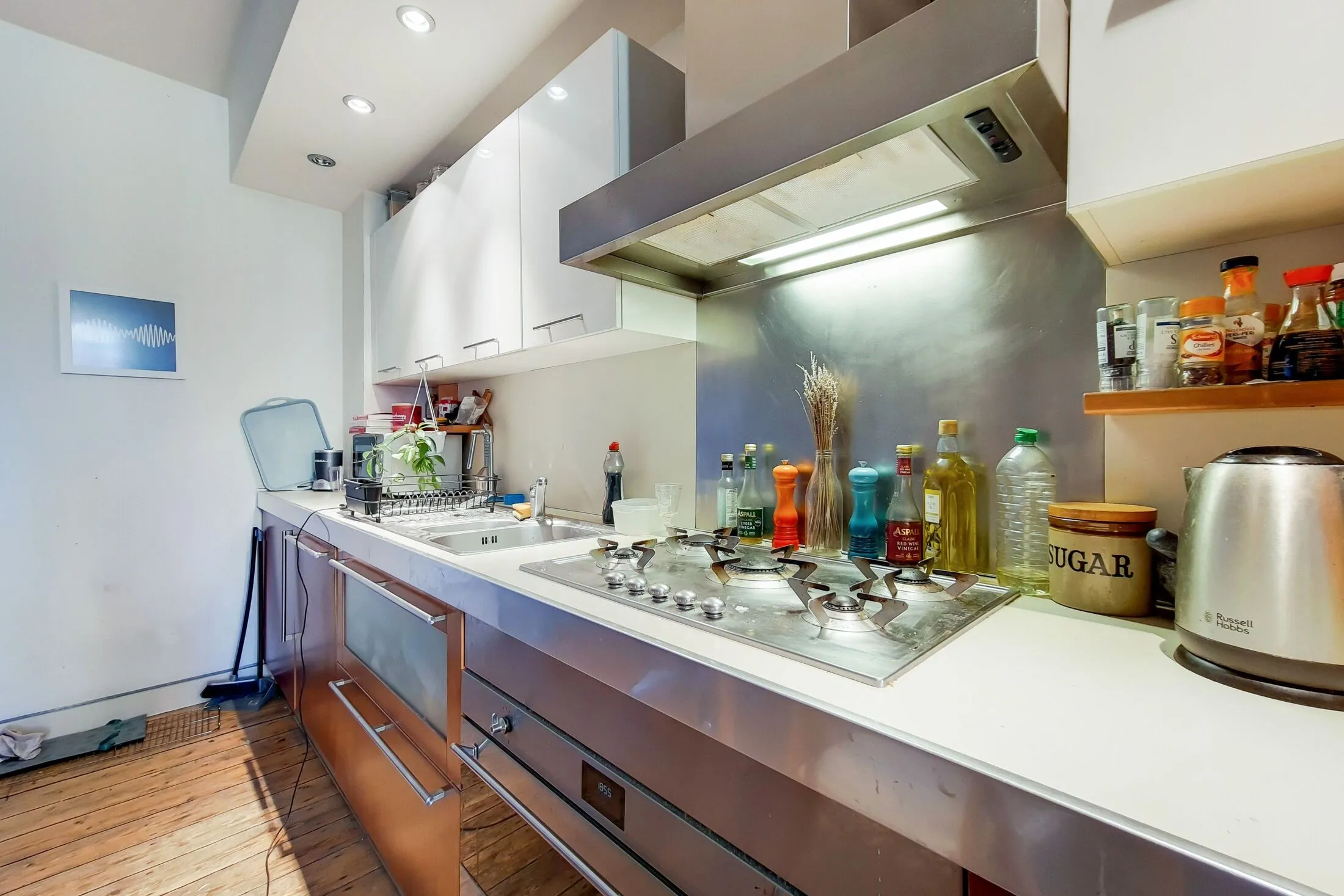 Flat Kingsland Road in Greater London