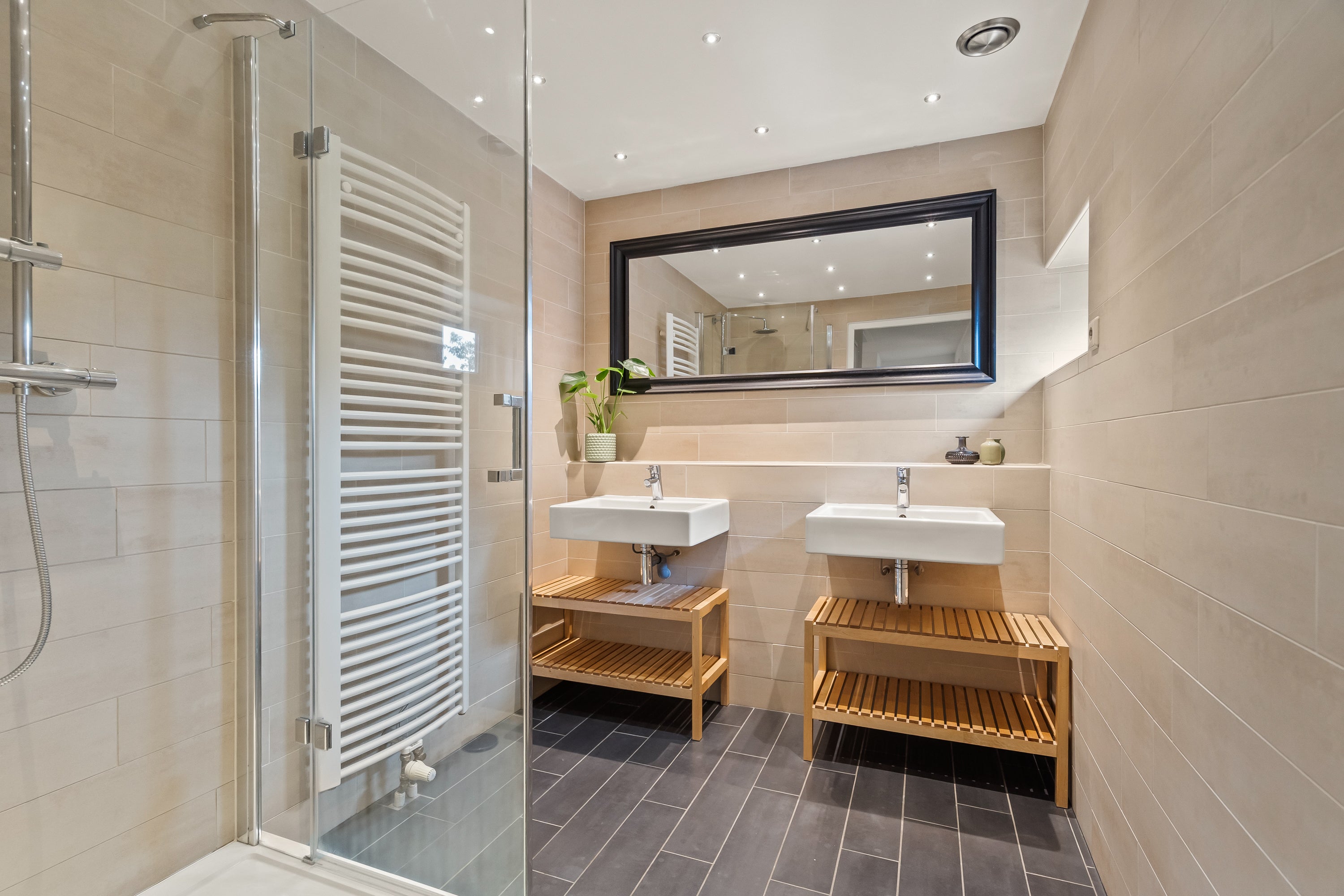 Tussenwoning te koop: Sparrenhout 9, Houten