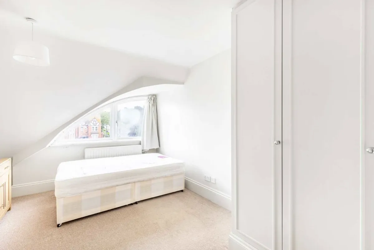 Flat Streatham Common North in Greater London