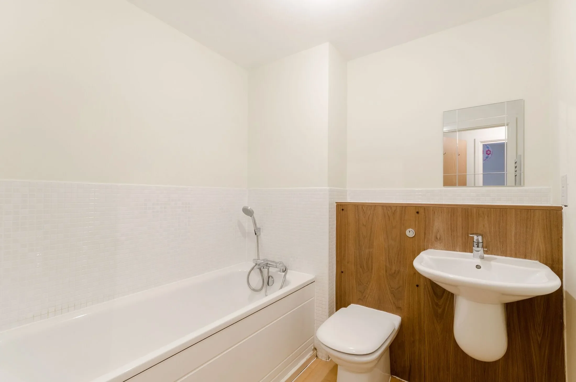Flat Skerne Road in Greater London
