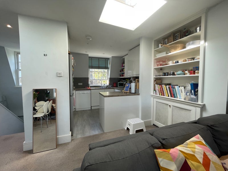 Room Tachbrook Street in City of Westminster