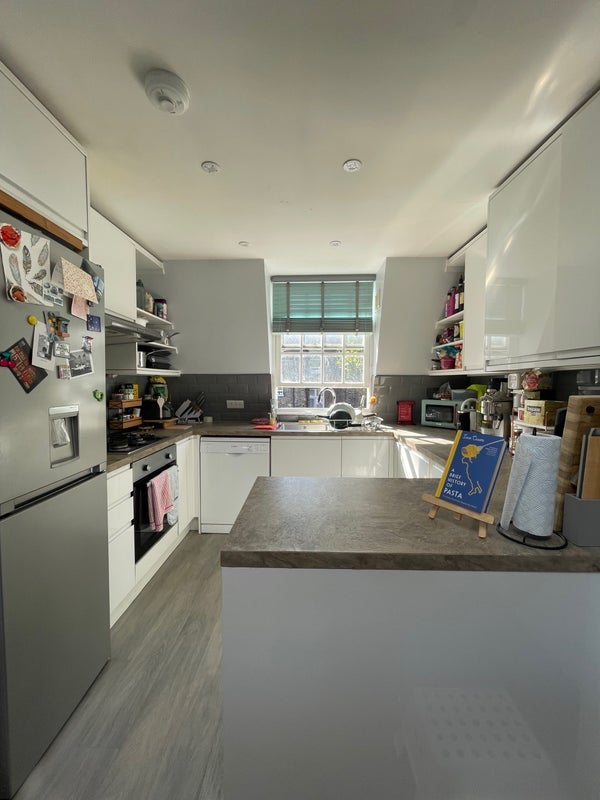 Room Tachbrook Street in City of Westminster