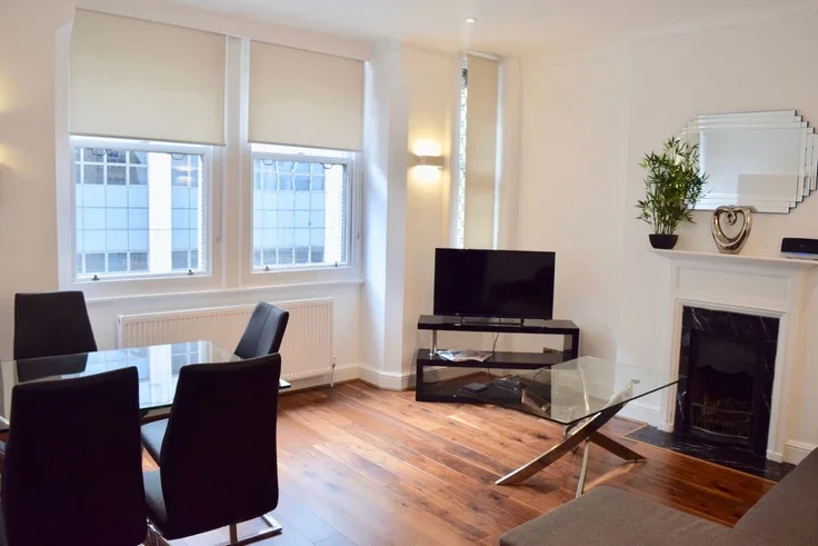 Flat Fleet Street in City of London