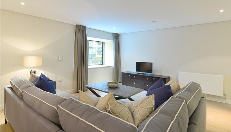 Flat Merchant Square in City of Westminster