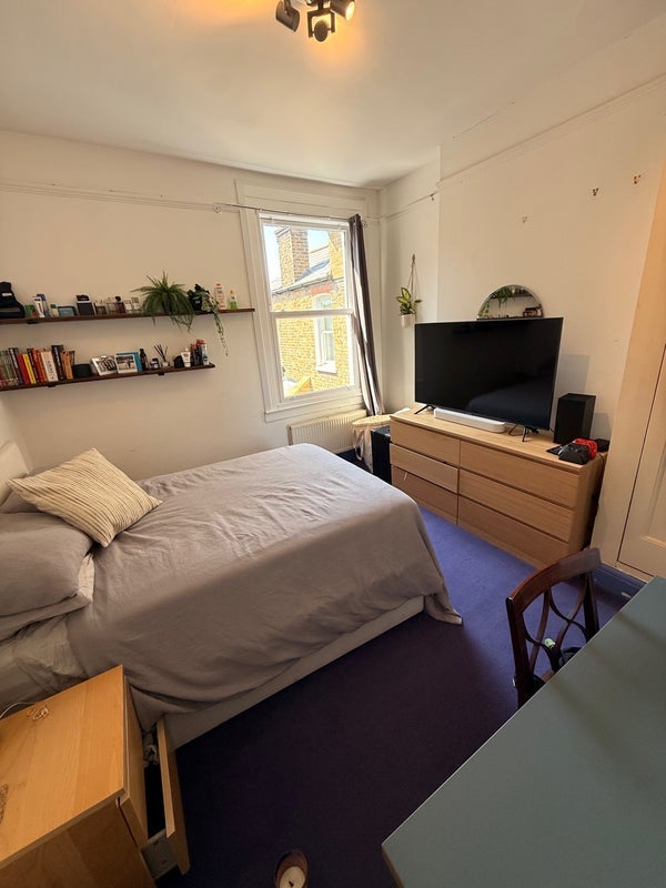 Room Old Devonshire Road in Greater London