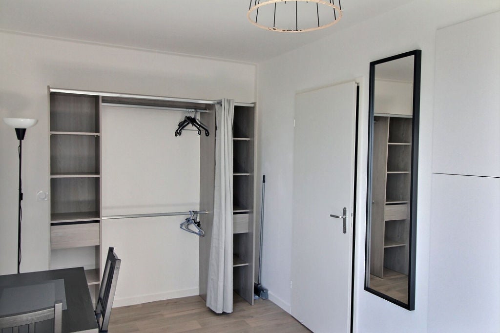 Flat Rue de la Division Leclerc in Massy
