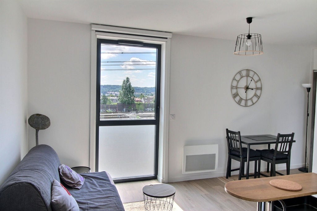 Flat Rue de la Division Leclerc in Massy