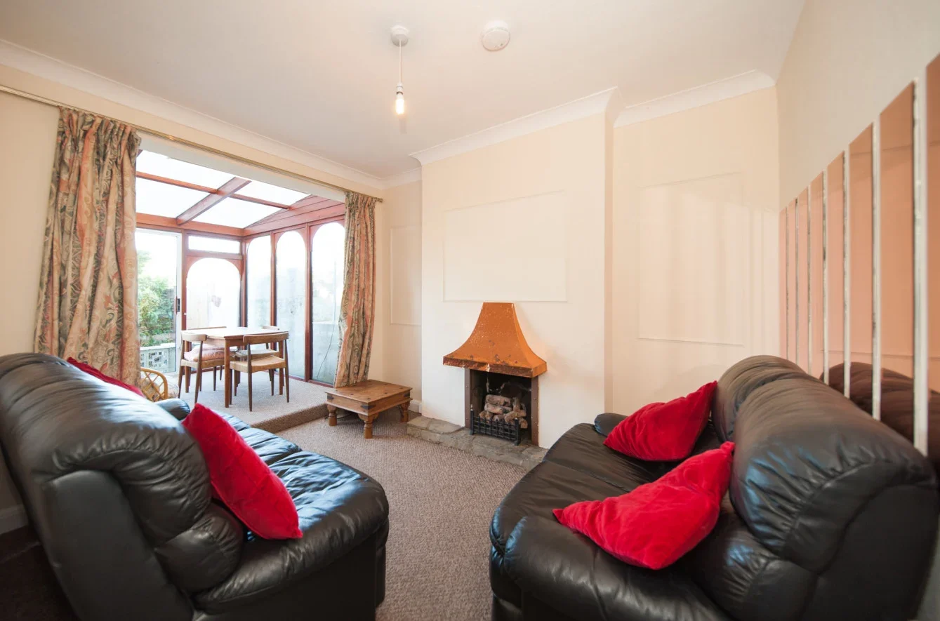 House Edenvale Road in Greater London