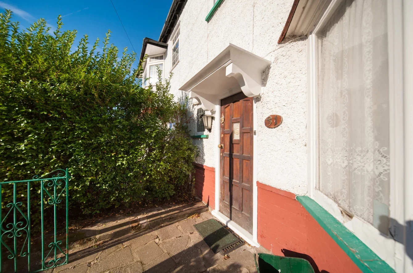 House Edenvale Road in Greater London
