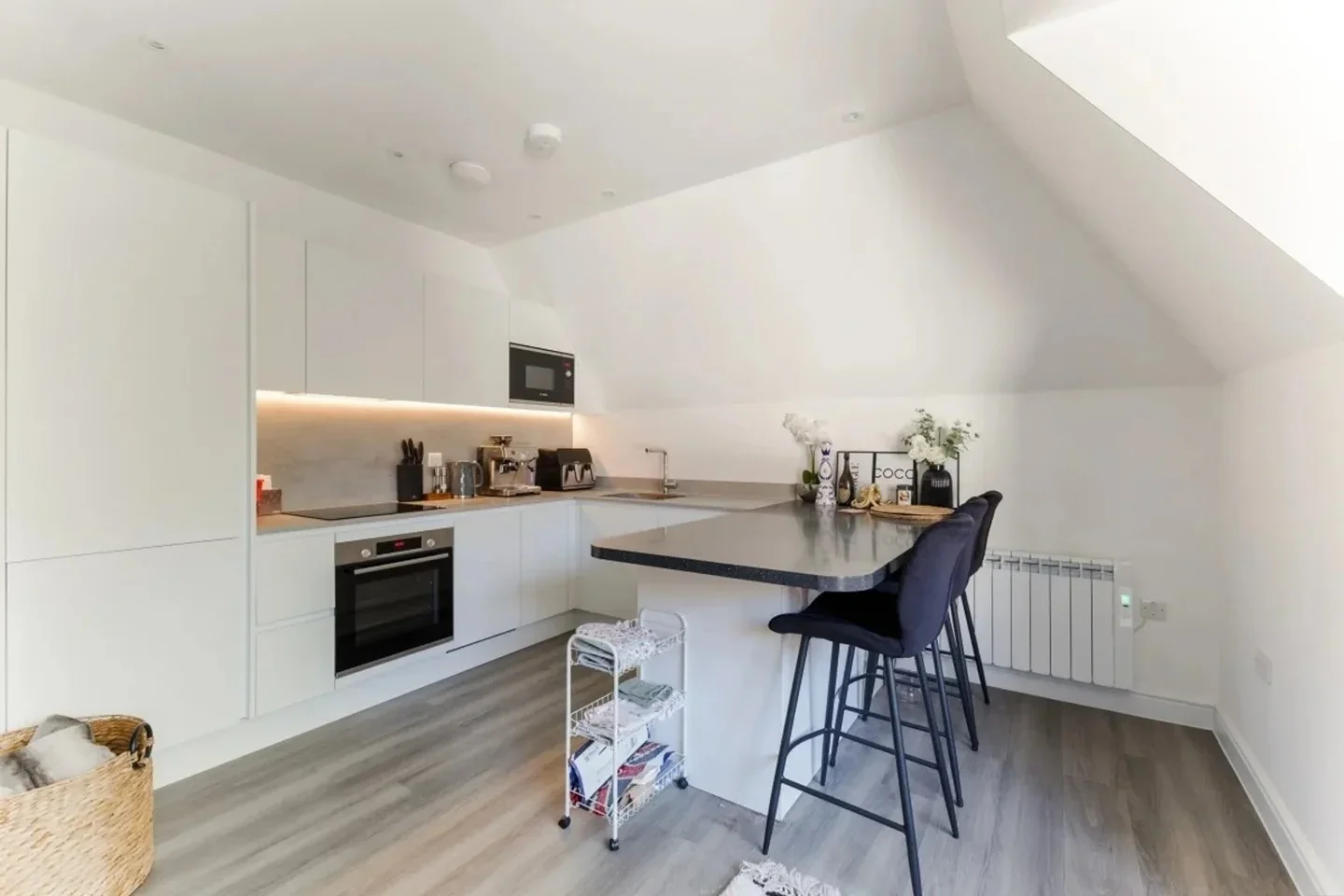 Flat Clarendon Road in Reigate and Banstead