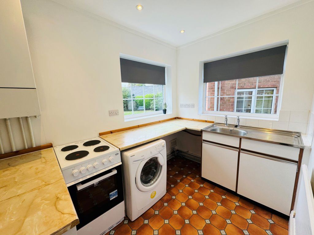 Flat Skipton Close in Hazel Grove