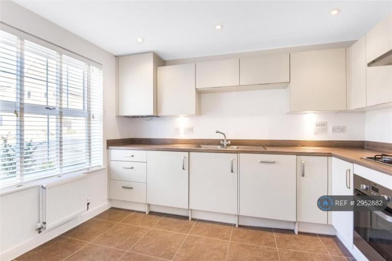 House Whitethorn in Shinfield