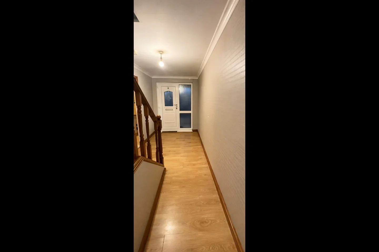 Flat Parkfield Drive in Greater London
