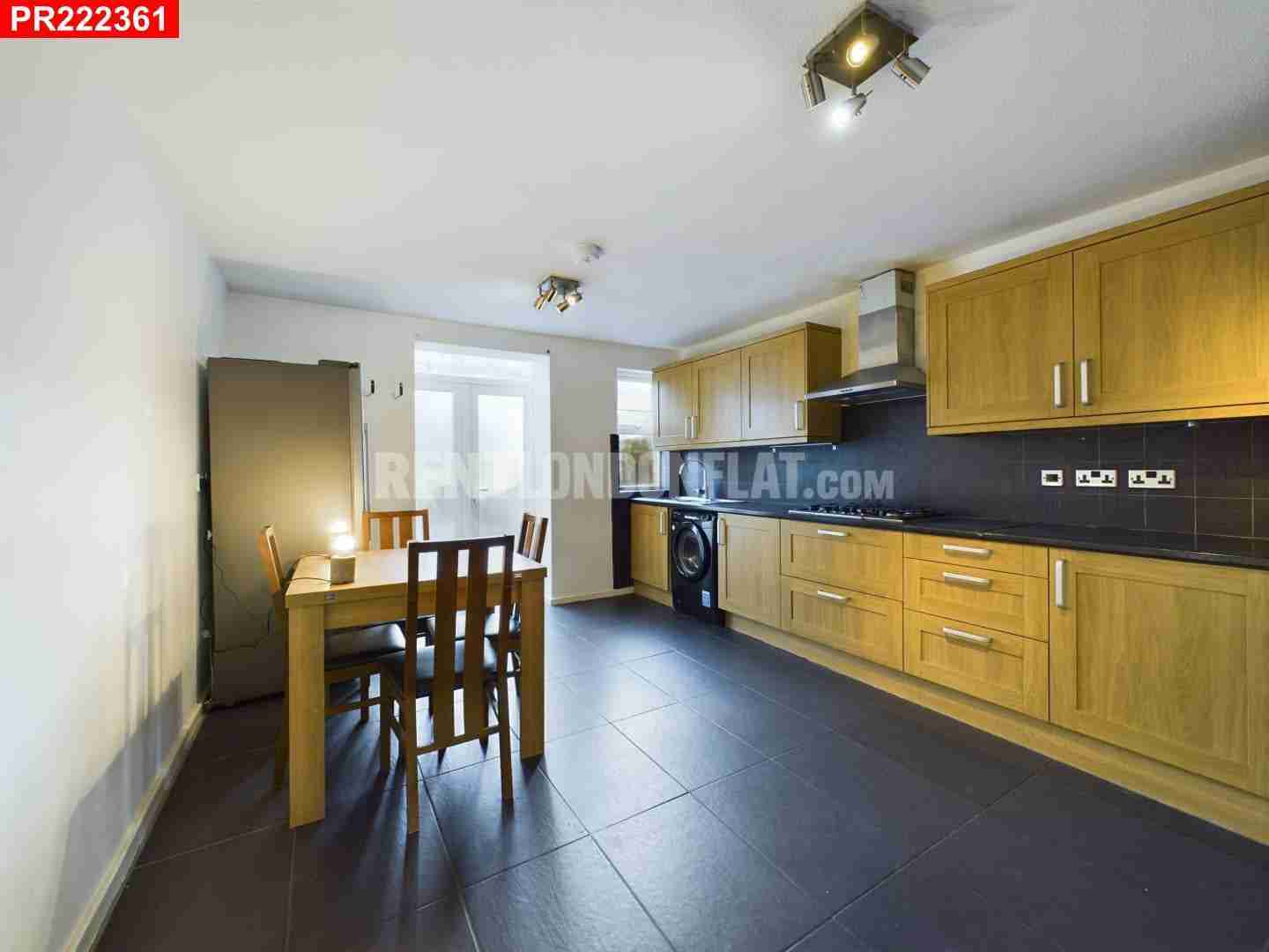 House Kingswood Close in Greater London