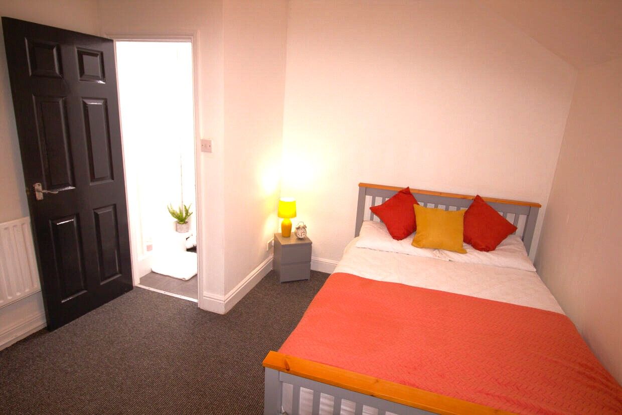Room Cromwell Street in Lincoln