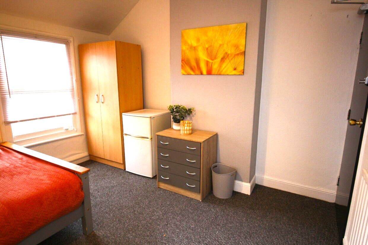 Room Cromwell Street in Lincoln