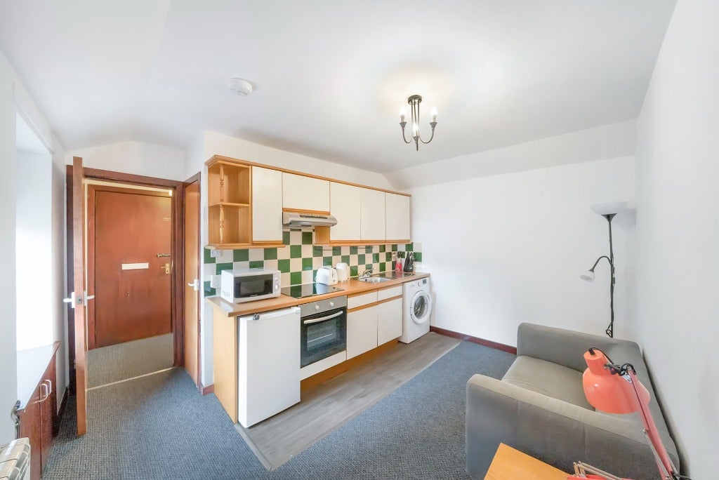 Flat Baker Street in Stirling