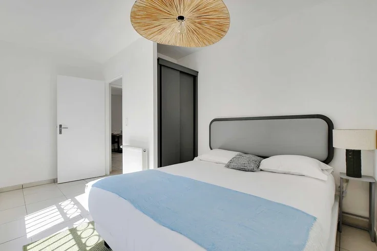 Flat Rue de Verdun in Suresnes