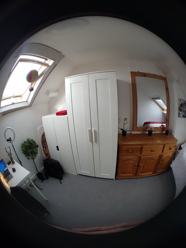 Room Fishponds Road in Bristol