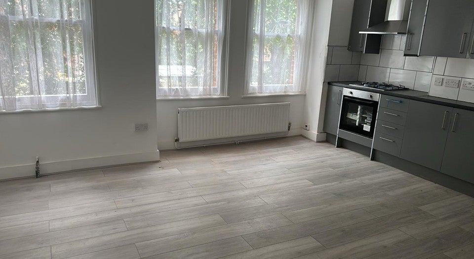 Flat East Dulwich Grove in Greater London