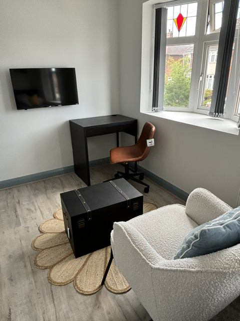 Room Oakthorpe Avenue in Leicester