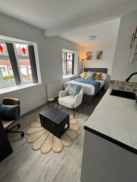 Room Oakthorpe Avenue in Leicester