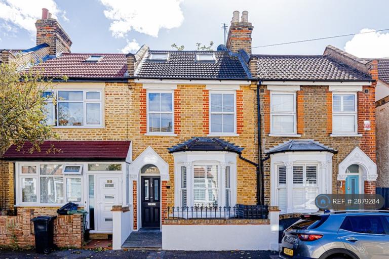 House Lancaster Road in Greater London