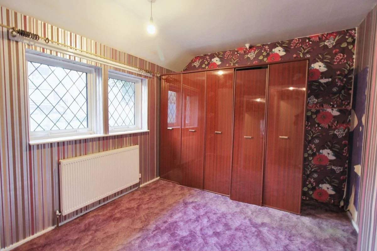 Room Sycamore Road in Strood