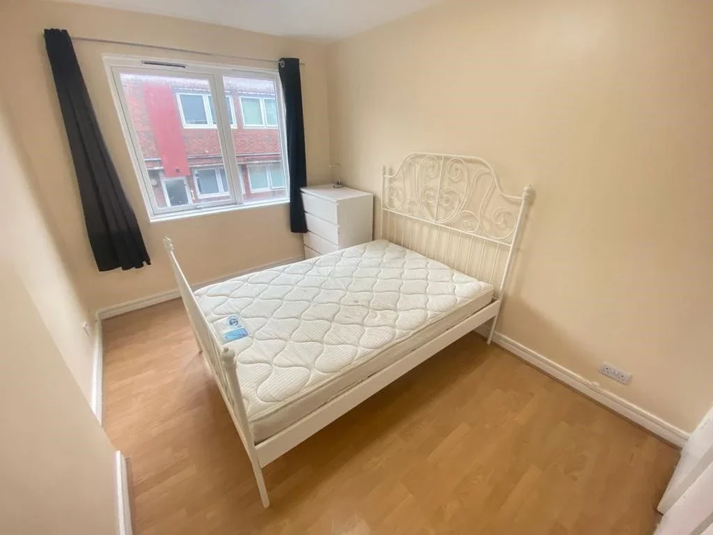 Flat Caledonian Road in Greater London