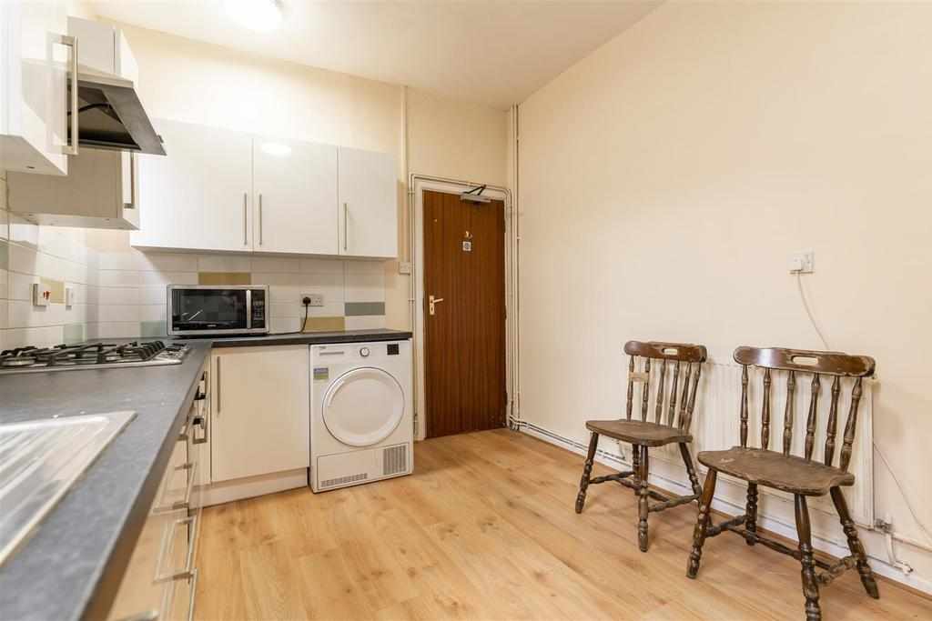 Flat Bournbrook Road in Birmingham