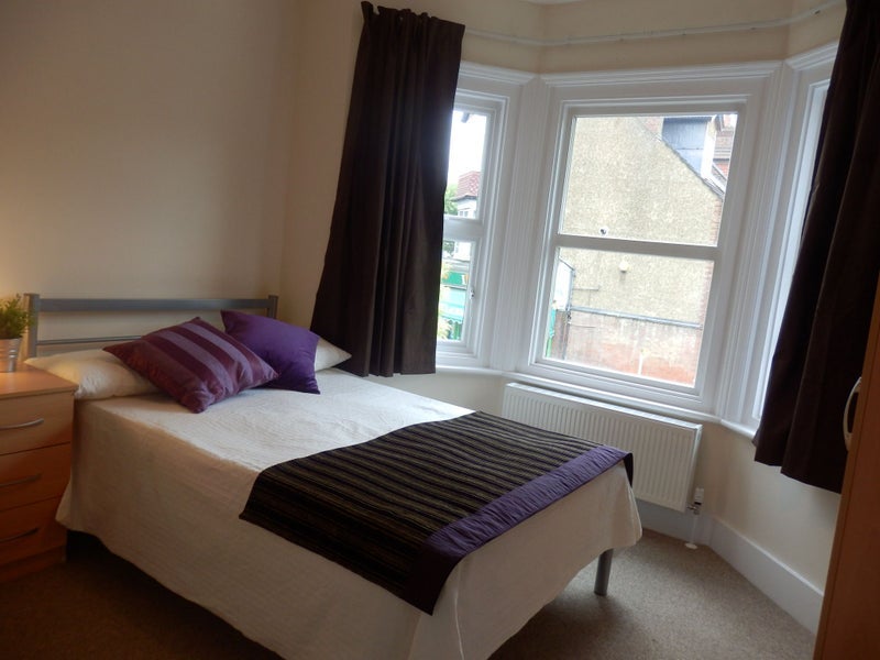 Room St Augustine's Avenue in Greater London